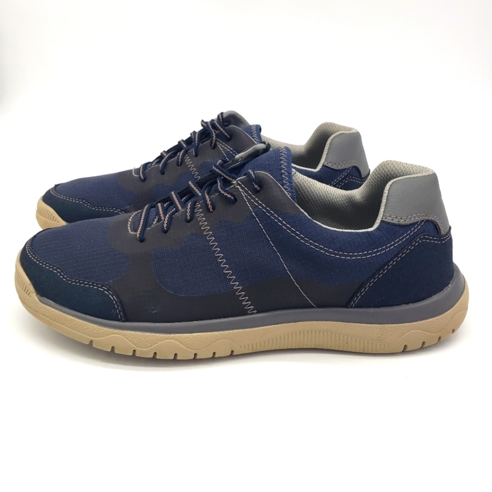 Clarks Shoes Mens 8.5 Votta Edge Blue Canvas Low Top Oxford Sneakers - Picture 1 of 9